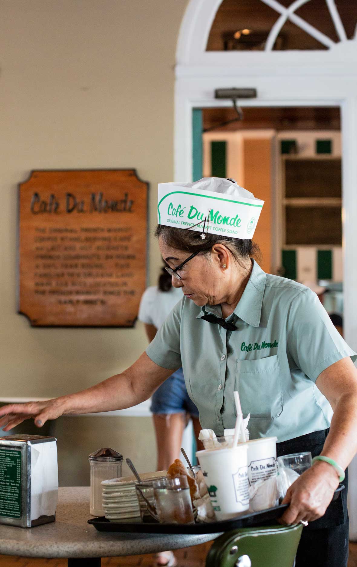 Cafe-Du-Monde-New-Orleans | Pamela Kay Photography | Lifestyle and Branding